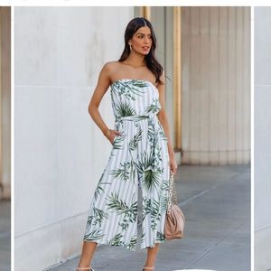 Floral strapless jumpsuit